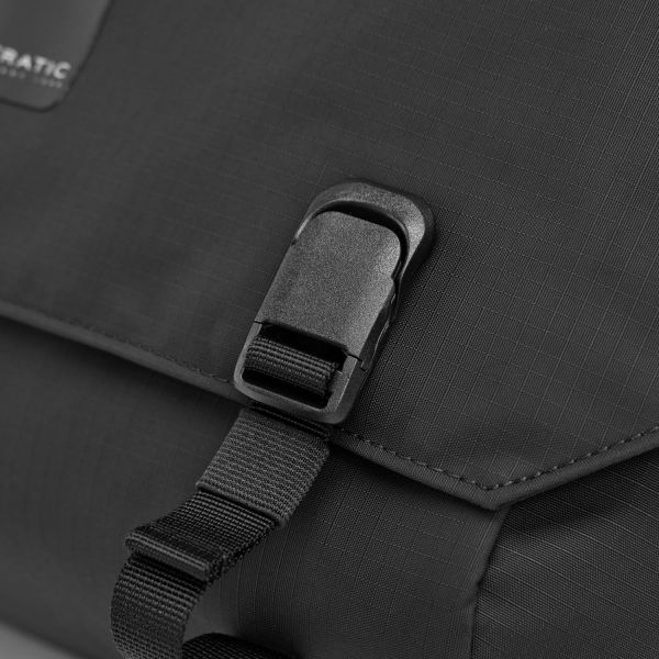 Stratic Move Messenger Bag Black #4