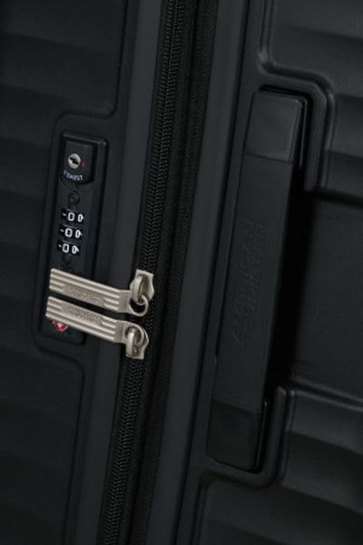 American Tourister Diablast SPINNER 55/20 TSA BLACK CODE #5